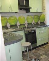 Кухонный гарнитур  угловой: 2400мм (справа) х  1350мм (слева)